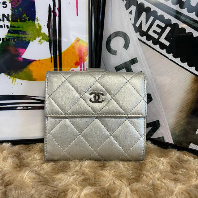 CHANEL シャネル　マトラッセ　折財布