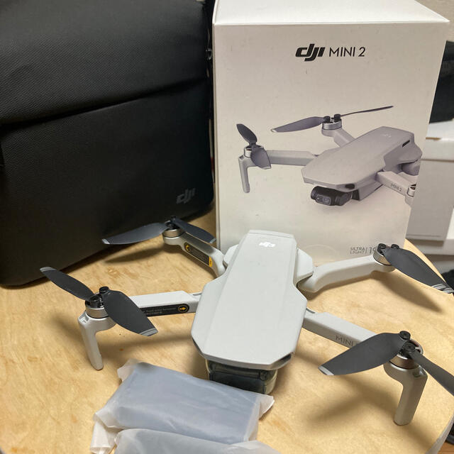 DJI MINI2 【中古】バッテリー3つ+バック付 | フリマアプリ ラクマ