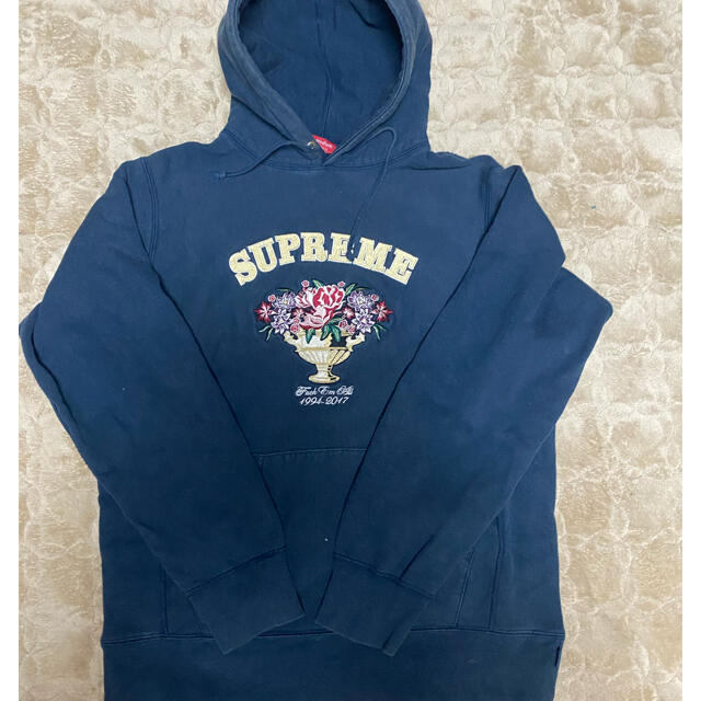 Supreme Centerpiece hooded sweatshirt