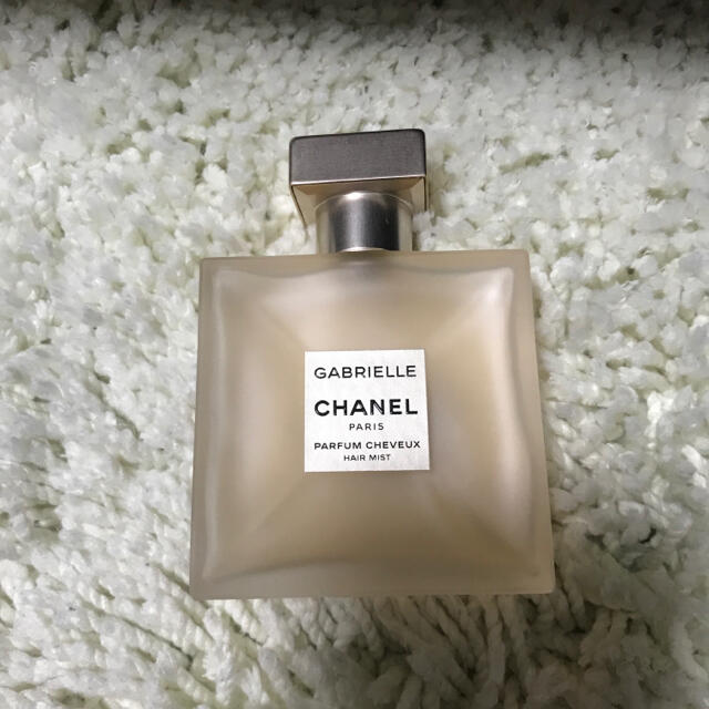 CHANEL(シャネル)のやまもり様専用 美品 CHANEL ガブリエル ヘアミスト 40ml コスメ/美容のヘアケア/スタイリング(ヘアウォーター/ヘアミスト)の商品写真