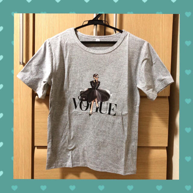 【mayomayo様専用】★VOGUE Tシャツ★ レディースのトップス(Tシャツ(半袖/袖なし))の商品写真