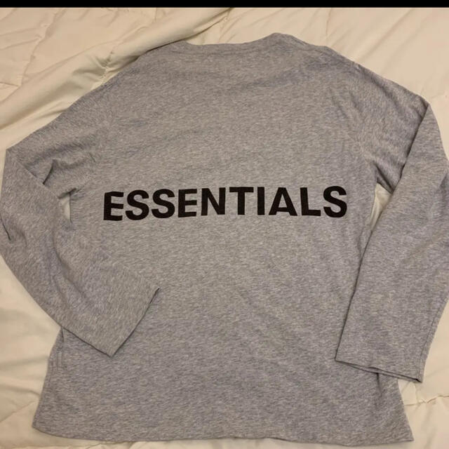 essentials ロンTのサムネイル