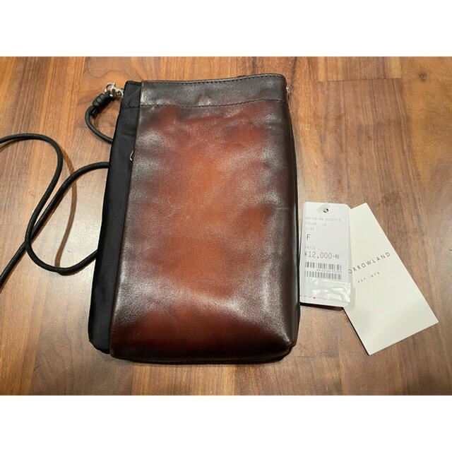 TOMORROWLAND(トゥモローランド)のTOMORROWLAND レザー×ナイロン サコッシュ メンズのバッグ(ボディーバッグ)の商品写真
