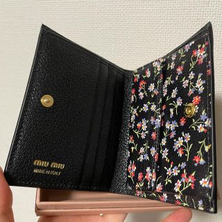 ミュウミュウ(miumiu)のmiumiu 二つ折り財布(財布)