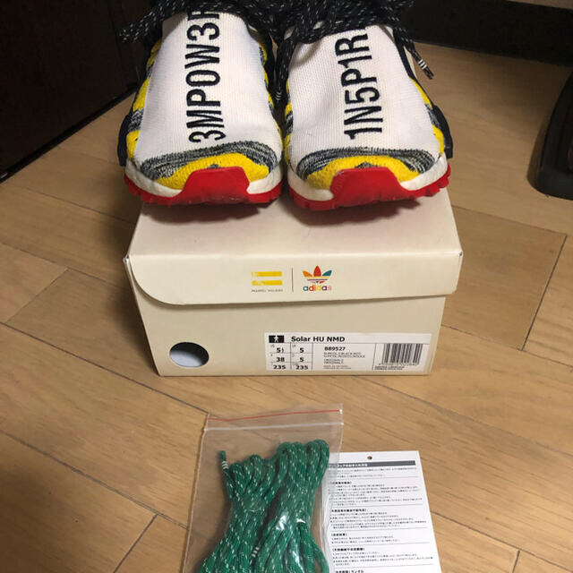 adidas(アディダス)のadidas Pharrell Williams 23.5 USED レディースの靴/シューズ(スニーカー)の商品写真