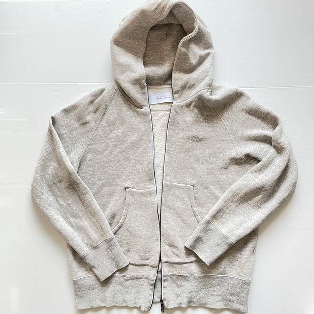 BEAMS(ビームス)の7月9日まで限定値下げCURLY (カーリー) RAFFY ZIP PARKA メンズのトップス(パーカー)の商品写真