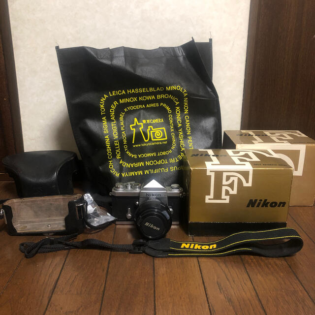 Nikon(ニコン)のNikonF 前期　Nikkor 50mm F1.4 メタルフードHS-9付き スマホ/家電/カメラのカメラ(フィルムカメラ)の商品写真