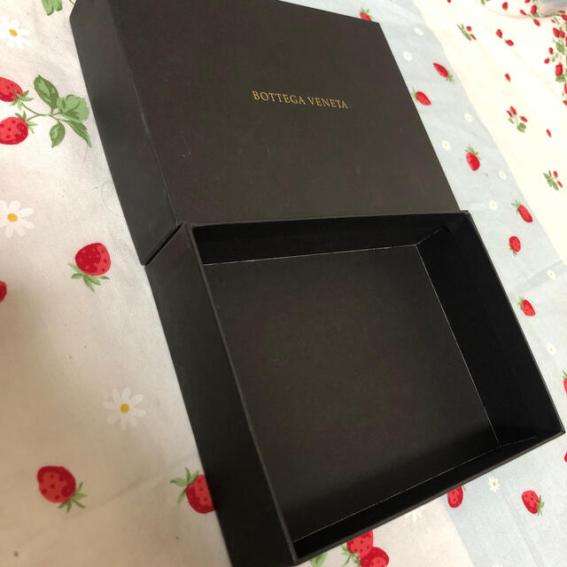 Bottega Veneta(ボッテガヴェネタ)の未使用　ボッテガヴェネタ　ボッテガべネタ　財布　手帳　空箱 レディースのバッグ(ショップ袋)の商品写真