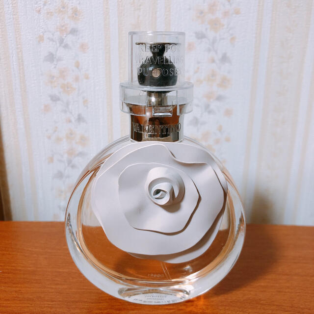 VALENTINO(ヴァレンティノ)のヴァレンチノ ヴァレンティナ アブソリュート 50ml コスメ/美容の香水(香水(女性用))の商品写真