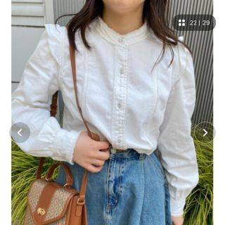 マウジー(moussy)のCUT OFF FRILL DENIM ブラウス  (シャツ/ブラウス(長袖/七分))