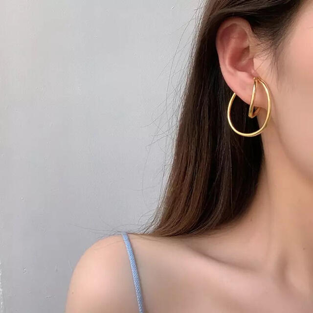 URBAN RESEARCH(アーバンリサーチ)のgold earring レディースのアクセサリー(イヤリング)の商品写真