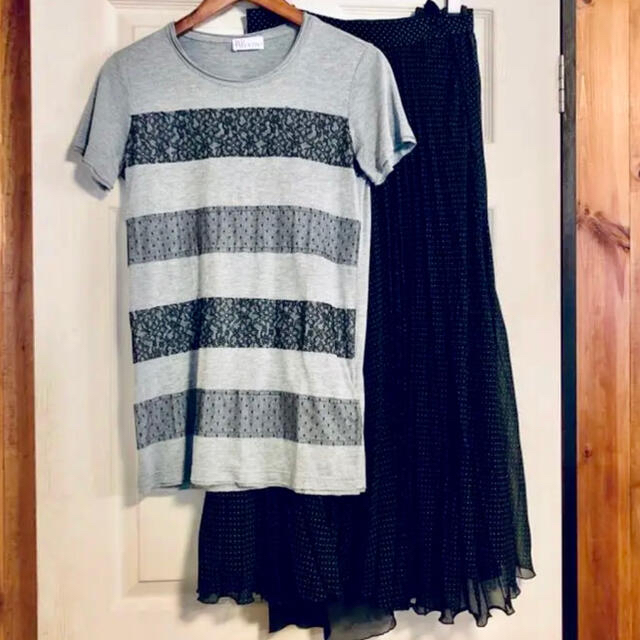 RED VALENTINO(レッドヴァレンティノ)の新品⭐︎RED VALENTINO バレンティノ Tシャツ レディースのトップス(Tシャツ(半袖/袖なし))の商品写真