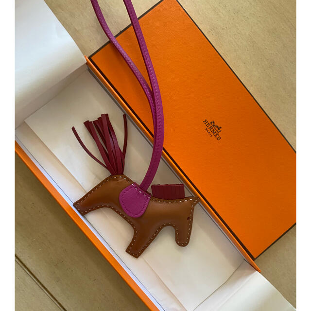 有名なブランド Hermes - エルメス 新作 ロデオチャームPM チャーム