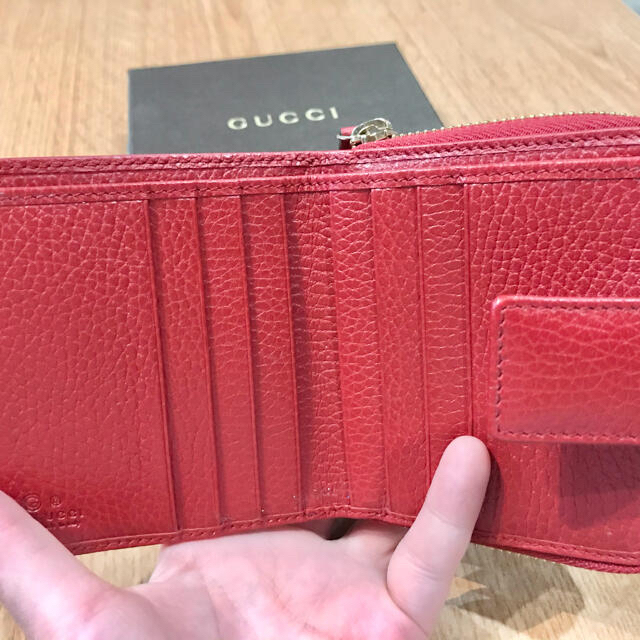 Gucci(グッチ)の美品　GUCCI二つ折財布　グッチ  レディースのファッション小物(財布)の商品写真