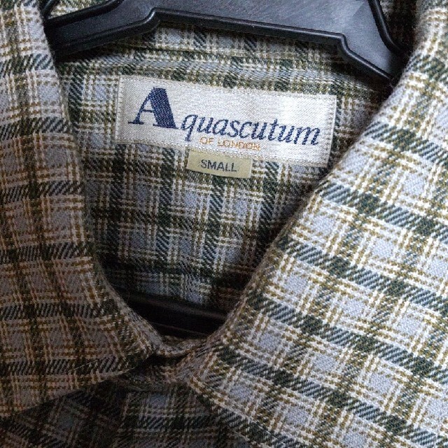 AQUA SCUTUM(アクアスキュータム)のAquascutum アクアスキュータム 長袖シャツ Sサイズ メンズのトップス(シャツ)の商品写真