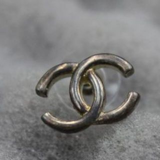 シャネル ドット ピアスの通販 5点 Chanelのレディースを買うならラクマ
