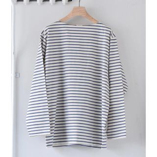 コモリ(COMOLI)の【21ss/新品】comoli ボーダー ボートネック サイズ 2(Tシャツ/カットソー(七分/長袖))