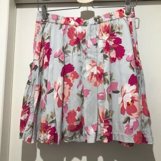 オールドネイビー(Old Navy)の花柄スカート  オールドネイビー　XSサイズ　ミニスカート(ミニスカート)