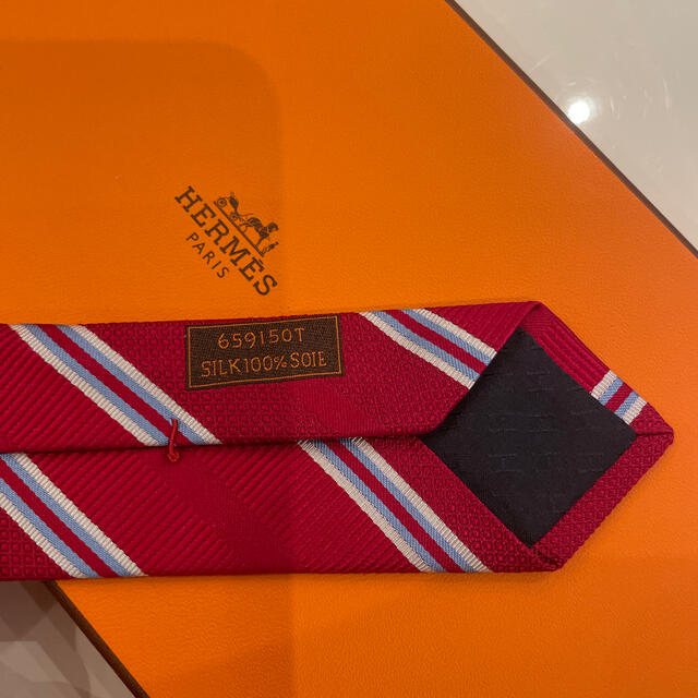 Hermes(エルメス)の＊美品HERMES レッド　ネクタイ＊ メンズのファッション小物(ネクタイ)の商品写真