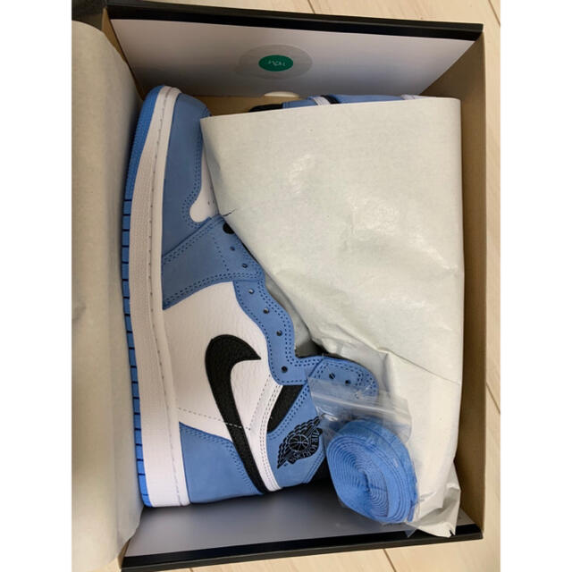 NIKE AIR JORDAN 1 RETRO UNIVERSITY BLUE 2