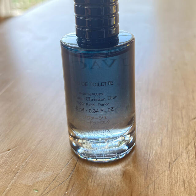 Christian Dior(クリスチャンディオール)のDior SAUVAGE ソバージュ 10ml(ミニタイプ) 新品 コスメ/美容の香水(香水(男性用))の商品写真