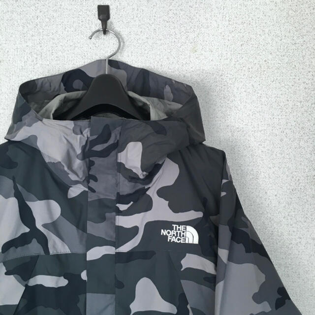 THE NORTH FACE(ザノースフェイス)のTHE NORTH FACE ドットショット ジャケット カモフラージュ 迷彩 メンズのジャケット/アウター(マウンテンパーカー)の商品写真