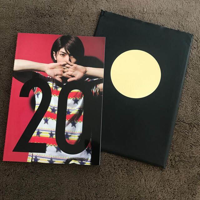 三浦春馬 20TH ANNIVERSARY SPECIAL Book「20」ポスター2枚付 avaja.org