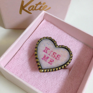 ケイティー(Katie)のKatie Kiss Me Ring(リング(指輪))