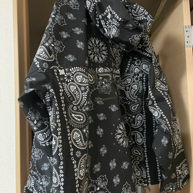MIHARAYASUHIRO(ミハラヤスヒロ)のGU ミハラヤスヒロマウンテンパーカーとTシャツ2枚セット　XL メンズのジャケット/アウター(マウンテンパーカー)の商品写真
