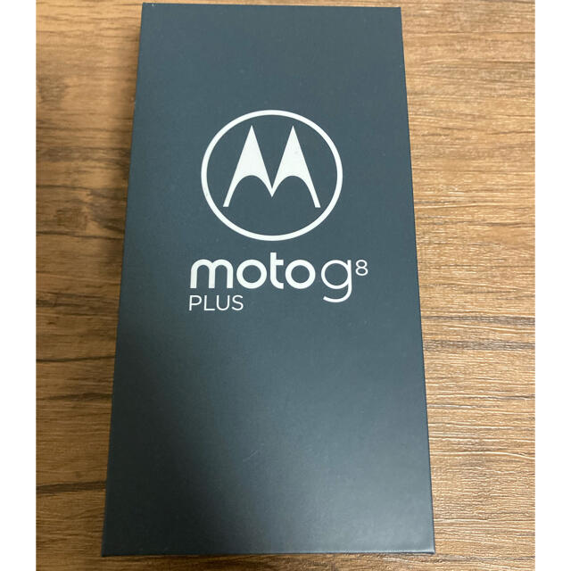 Motorola モトローラ　moto g8 plus ポイズンベリー