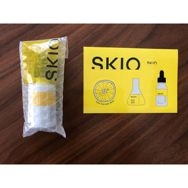 ロート製薬(ロートセイヤク)の新品未開封　SKIO VC ホワイトピールセラム　26ml コスメ/美容のスキンケア/基礎化粧品(美容液)の商品写真