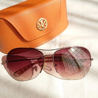 トリーバーチ(Tory Burch)のトリーバーチ サングラス ミラー加工(サングラス/メガネ)