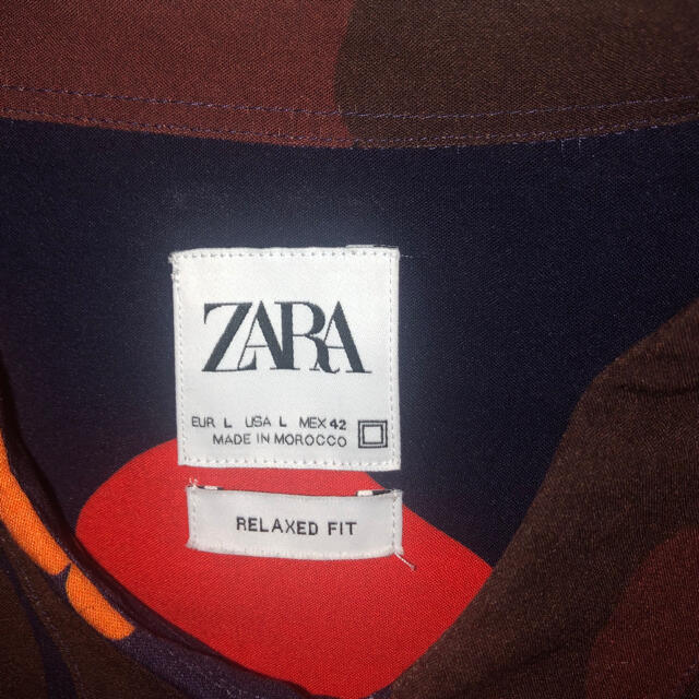 ZARA(ザラ)のZARA ザラ　総柄シャツ　ボタニカル　レーヨン使用 メンズのトップス(シャツ)の商品写真