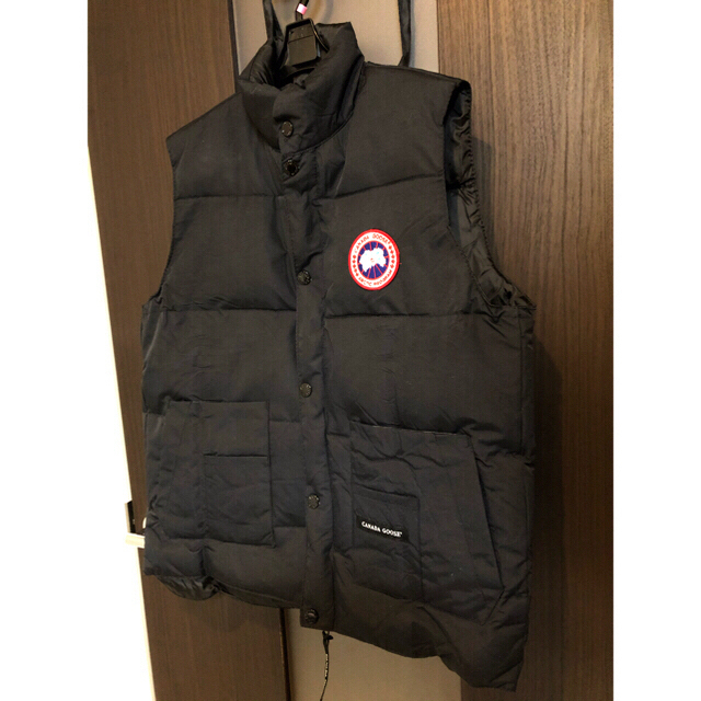 CANADA GOOSE(カナダグース)のカナダグース CANADA GOOSE ダウンベスト Lサイズ メンズのジャケット/アウター(ダウンベスト)の商品写真