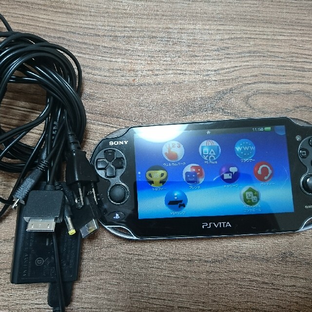 PlayStation Vita ＰＣＨ－１１００