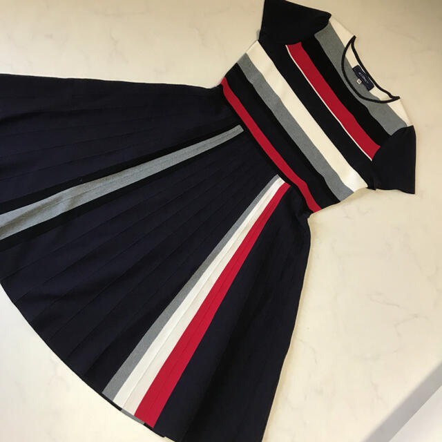 M S Gracy エムズグレイシー トリコロール ニット ワンピース 38の通販 By あい 本日限定値下げ エムズグレイシーならラクマ M S Gracy エムズグレイシー トリコロール ニット ワンピース 38の通販 By あい 本日限定値下げ エムズグレイシーならラクマ