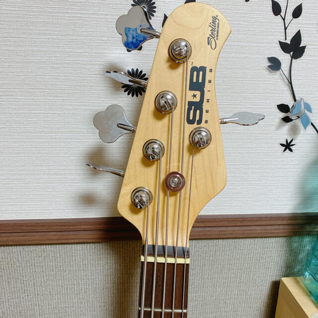 STERLING(スターリング)の【値下げ中】【Sterling by MUSICMAN】五弦ベース 青色 楽器のベース(エレキベース)の商品写真