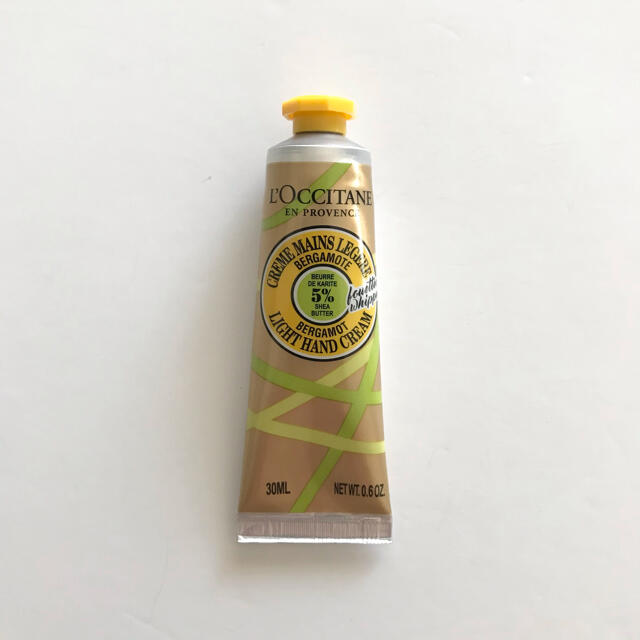 L'OCCITANE(ロクシタン)のロクシタン テ・アールグレイ スノーシア ハンドクリーム【数量限定品】 コスメ/美容のボディケア(ハンドクリーム)の商品写真