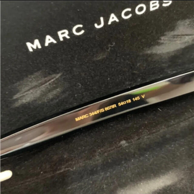 MARC JACOBS(マークジェイコブス)のMARC JACOBS レディースサングラス レディースのファッション小物(サングラス/メガネ)の商品写真