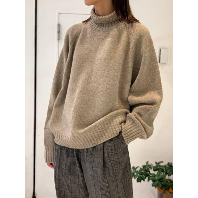 SUNSEA(サンシー)のstein EX FINE LAMBS LOOSE HIGH NECK KNIT メンズのトップス(ニット/セーター)の商品写真