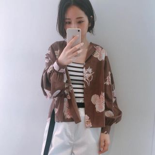 ビームス(BEAMS)のBED&BREAKFAST Antique Rose Print shirts(シャツ/ブラウス(長袖/七分))