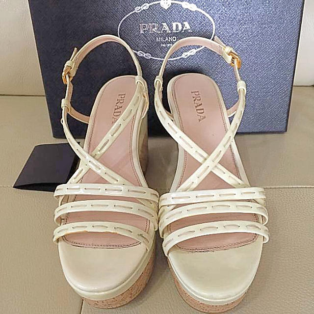 PRADA(プラダ)のPRADAウェッジサンダル38☆ レディースの靴/シューズ(サンダル)の商品写真