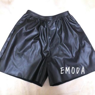 エモダ(EMODA)のEMODA レザーキュロット(キュロット)