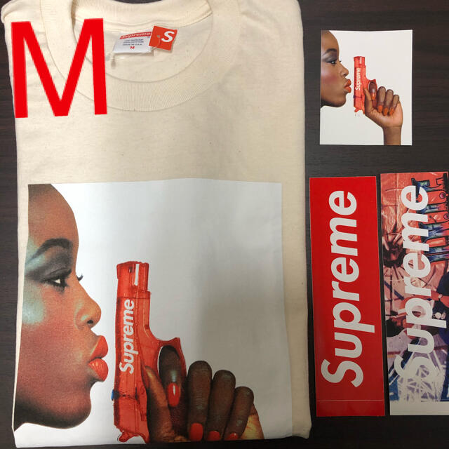 新品　supreme Tシャツ