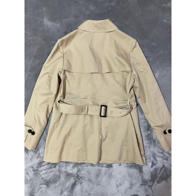 UNTITLED(アンタイトル)の値下げ　UNTITLED トレンチコート　ショート丈　 レディースのジャケット/アウター(トレンチコート)の商品写真