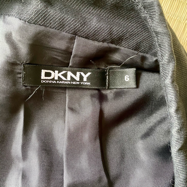 DKNY(ダナキャランニューヨーク)のDKNY トレンチコート スプリングコート レディースのジャケット/アウター(トレンチコート)の商品写真