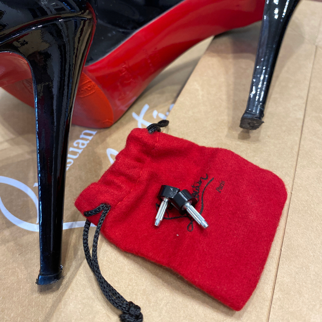 Christian 35 ハイヒール 美品の通販 by clala03|クリスチャンルブタンならラクマ Louboutin - ルブタン 今月限定