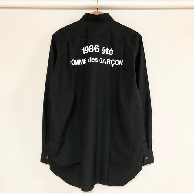 COMME des GARCONS(コムデギャルソン)の新品 新作 コムデギャルソン CDG スタッフ ロゴ シャツ ブラック メンズのトップス(シャツ)の商品写真