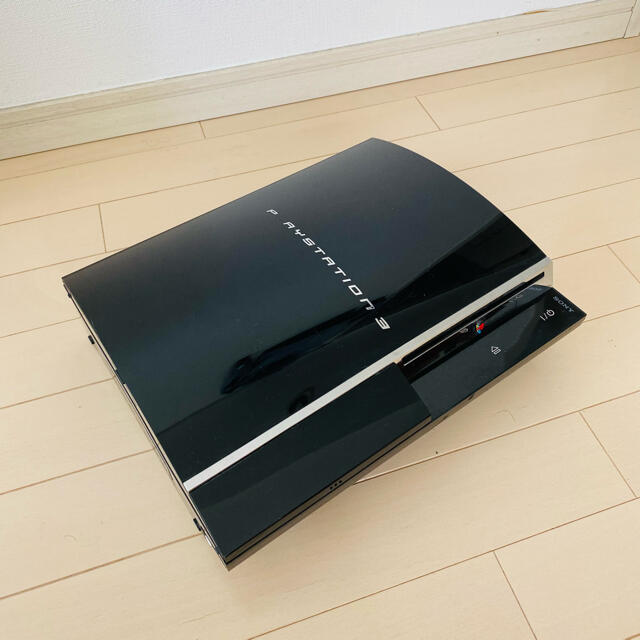 初期型PS3本体60GB コントローラ3本&ソフト4本セット　ps2稼働可モデル 1