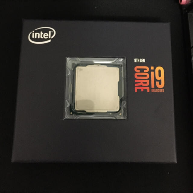 CPU Intel 9900k と Asrock  Taichi z390
